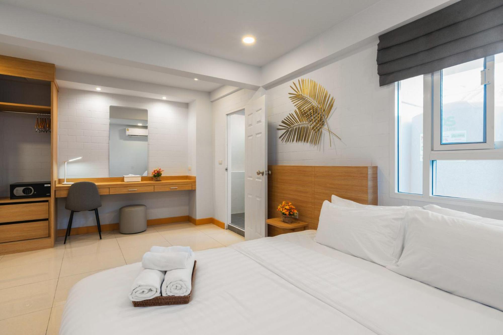 Sabai Pool 12-15 Persons 6br, Sauna, Pool Table, Karaoke, Bbq *